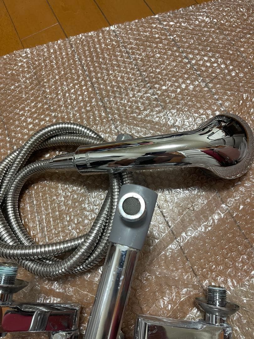 岩本 TOTO ∥ 壁付サーモスタット浴室用水栓TMG40CRXセット
