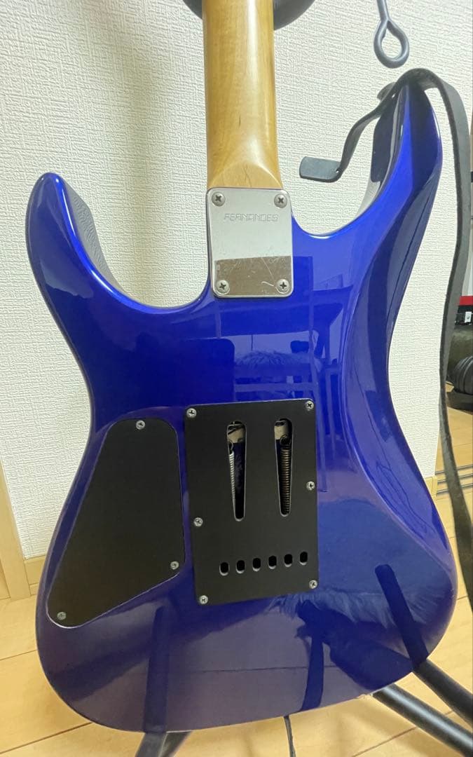 （送料込み）フェルナンデス　ギター