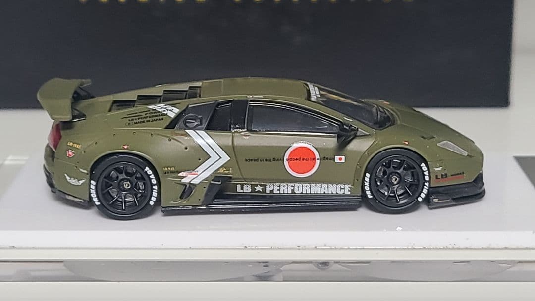 ミニカー 1/64 LIBERTY WALK Murcielago LP670