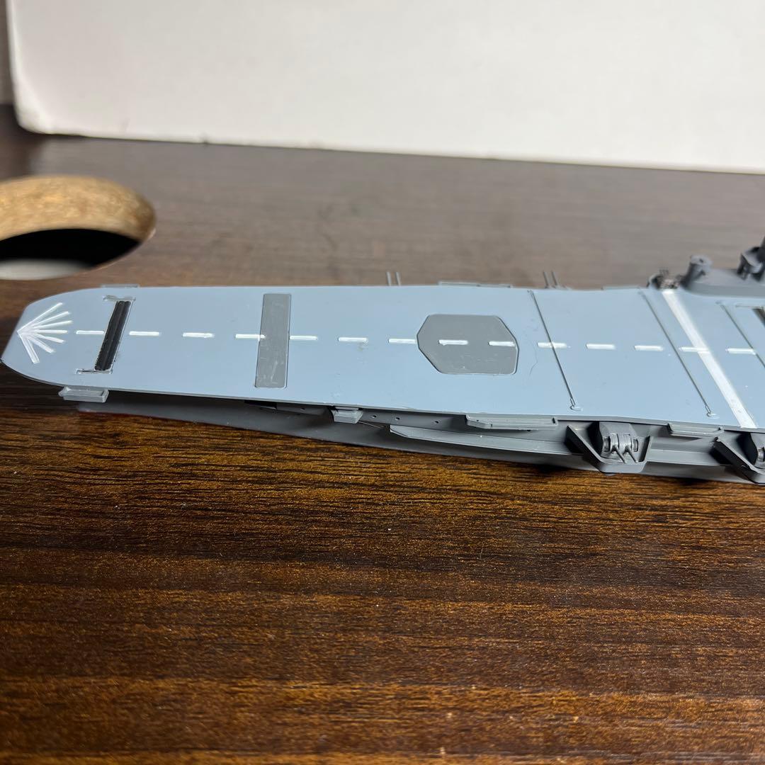 1/700 日本海軍　大鳳型・改大鳳型航空母艦　大鳳・白龍　2隻セット