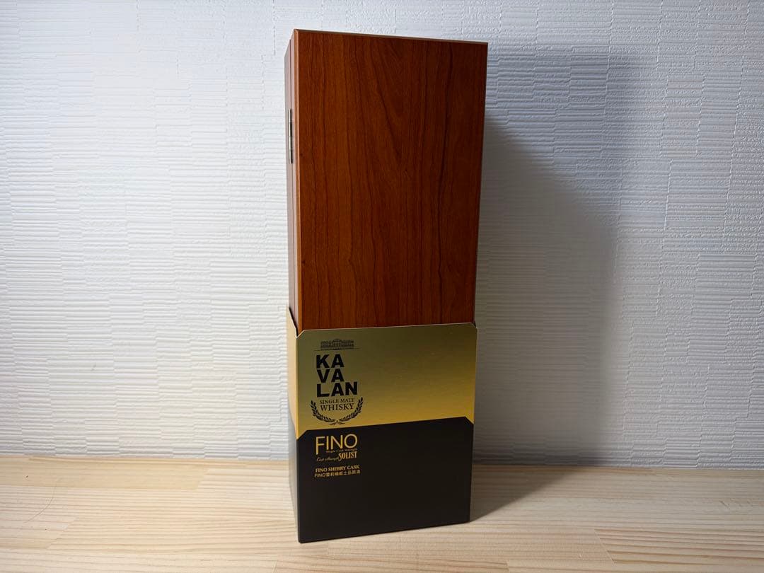 【新品未開栓】KAVALAN FINO ウイスキー 700ml 木箱入り⑧