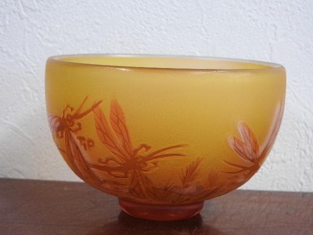 ガレ―？　茶碗　トンボ図　M560