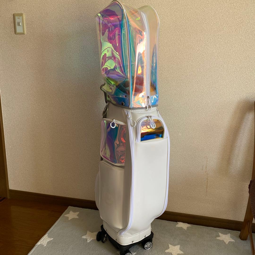 PGMホワイトゴルフバッグ ホイール付き 新品、お値段に下げします。