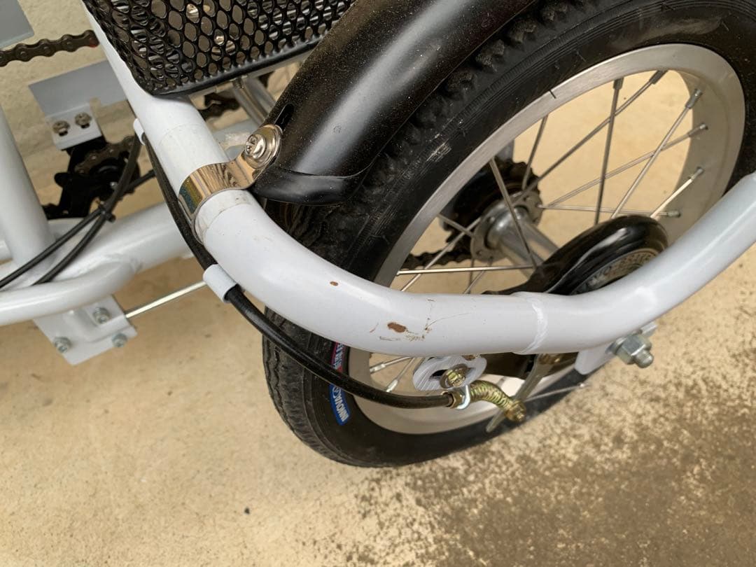 電動アシスト三輪自転車