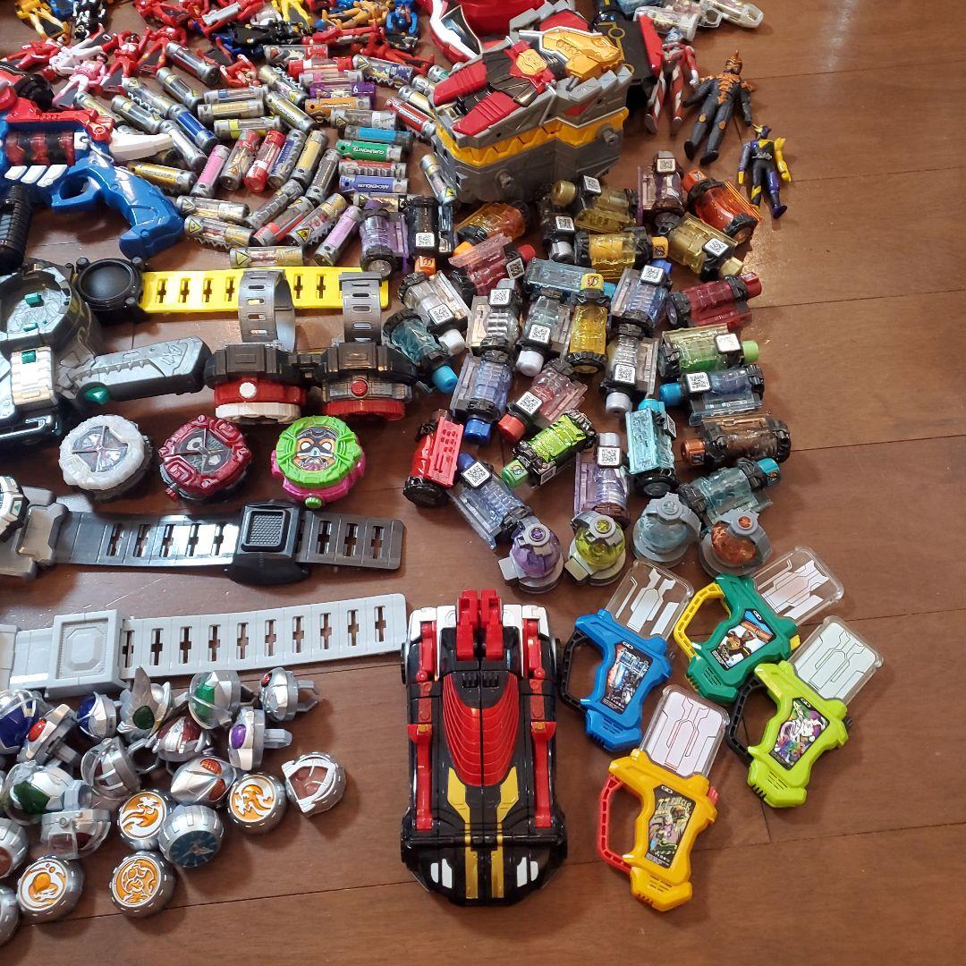 仮面ライダー 　ウルトラマン　おもちゃ　セット
