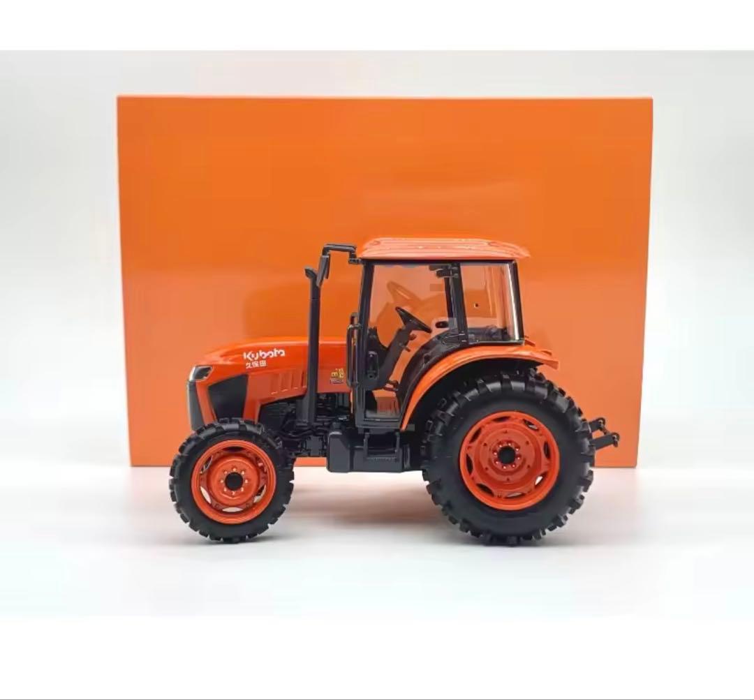 クボタ トラクター 1/24スケール モデル