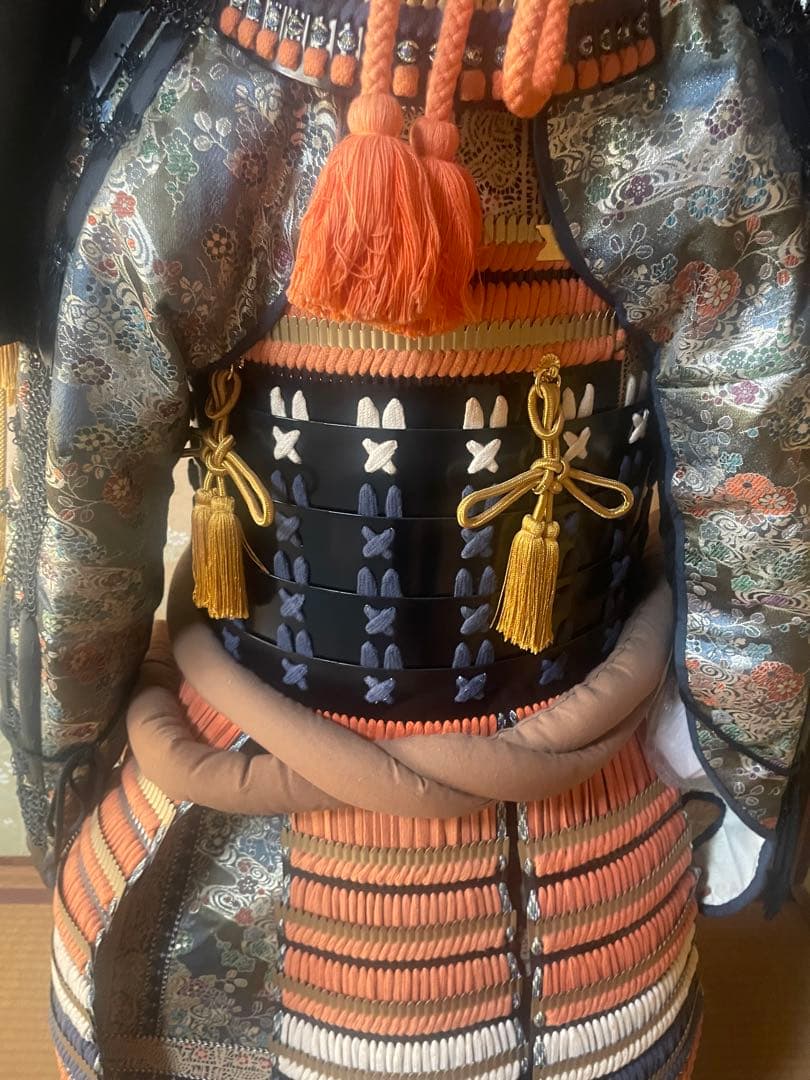 日本の武士 甲冑 鎧　伝統的デザイン