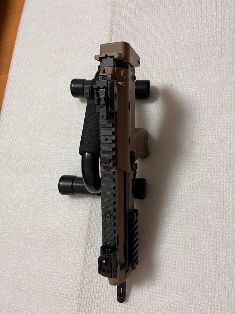 東京マルイ MP7A1 ガスブローバック　TANカラー