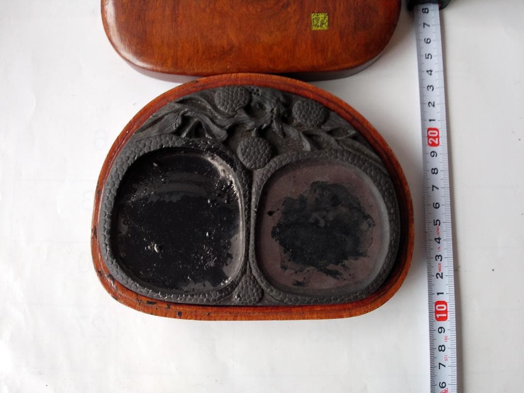 高級硯 古硯 端州名硯 端州石硯 端渓硯 石眼 中国美術 硯 美品 です。