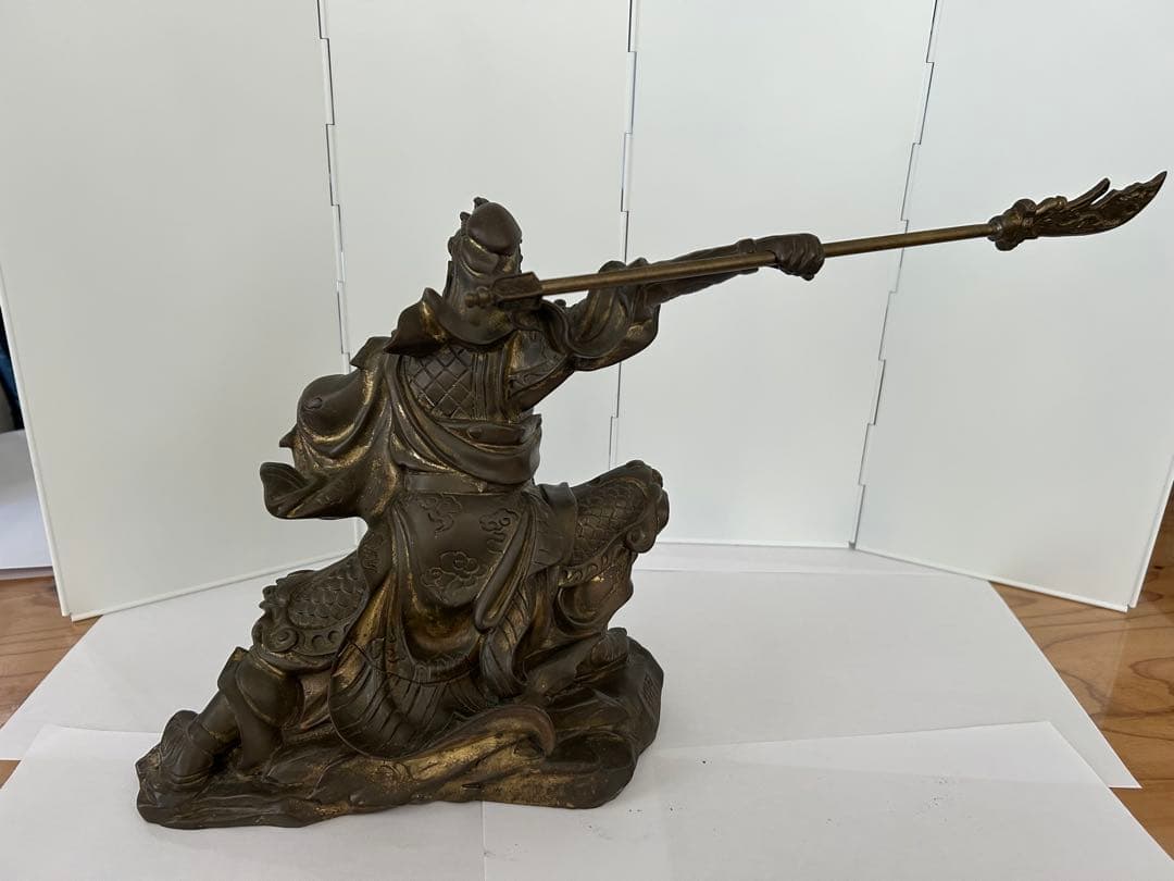 関羽 雲長 銅像 槍を持つ立ち姿約28cm 三国志 武財神 商売繫盛 開運 風水