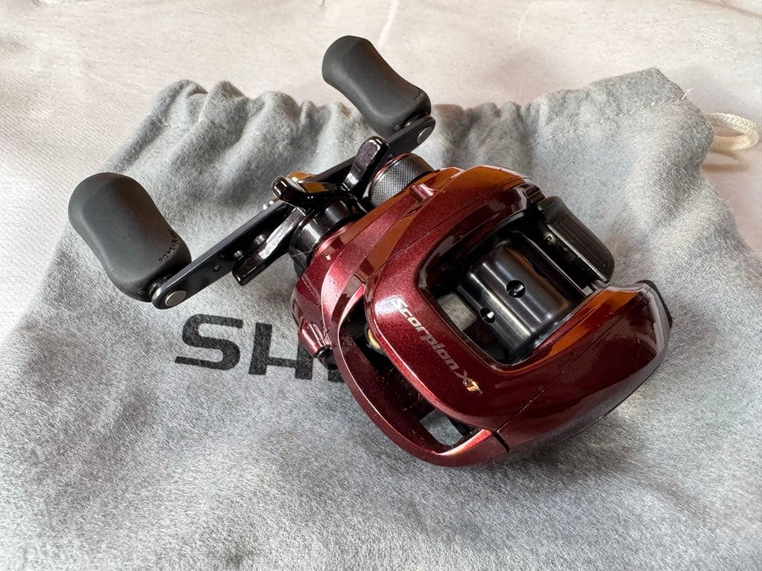 シマノ スコーピオン XT 1000 右ハンドル ベイトリール