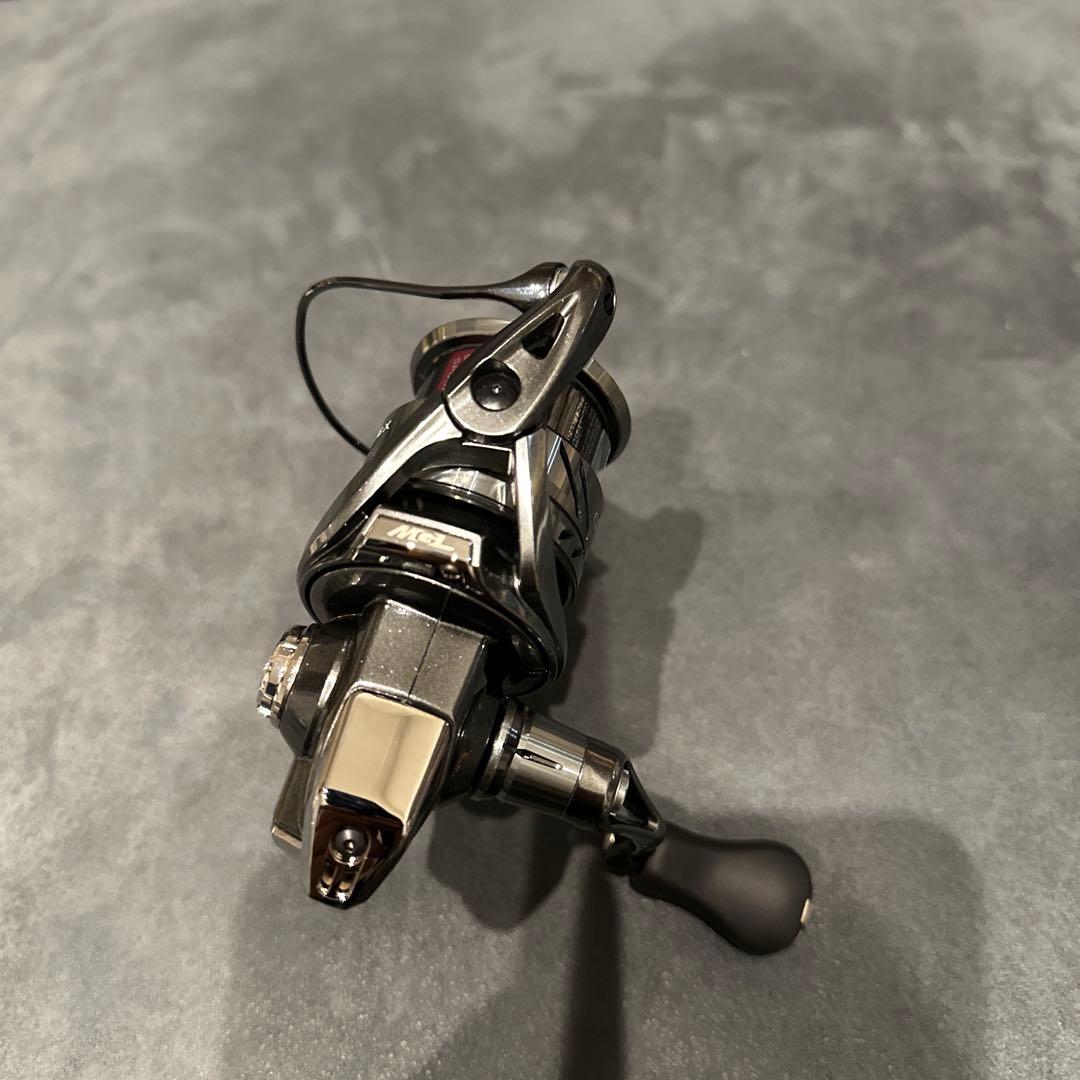シマノ　21 コンプレックス XR C2000 F4 HG 新品未使用