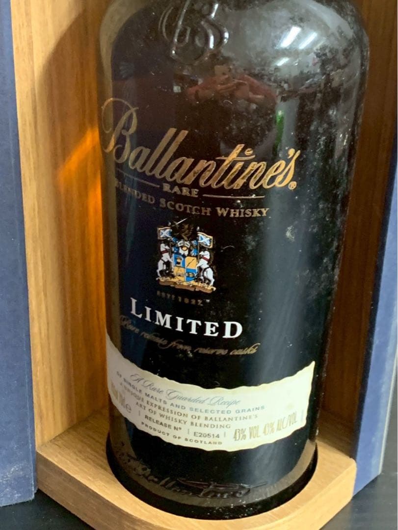 ウイスキー Ballantine's Rare Blended Scotch Whisky