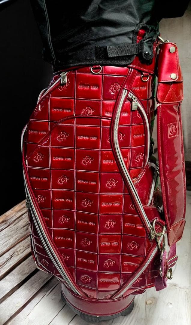 送料無料/美品　Zoy 高級エナメル大型・キャディバッグRED