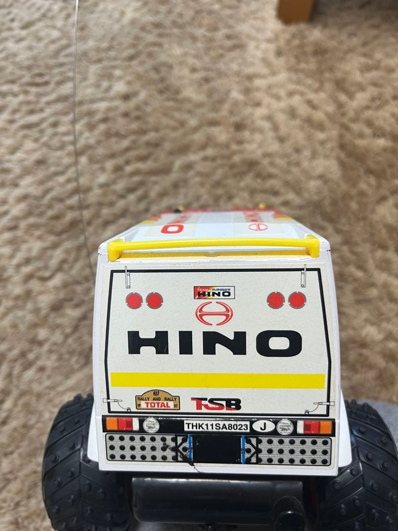 ラジコン 日野レンジャー ダカール