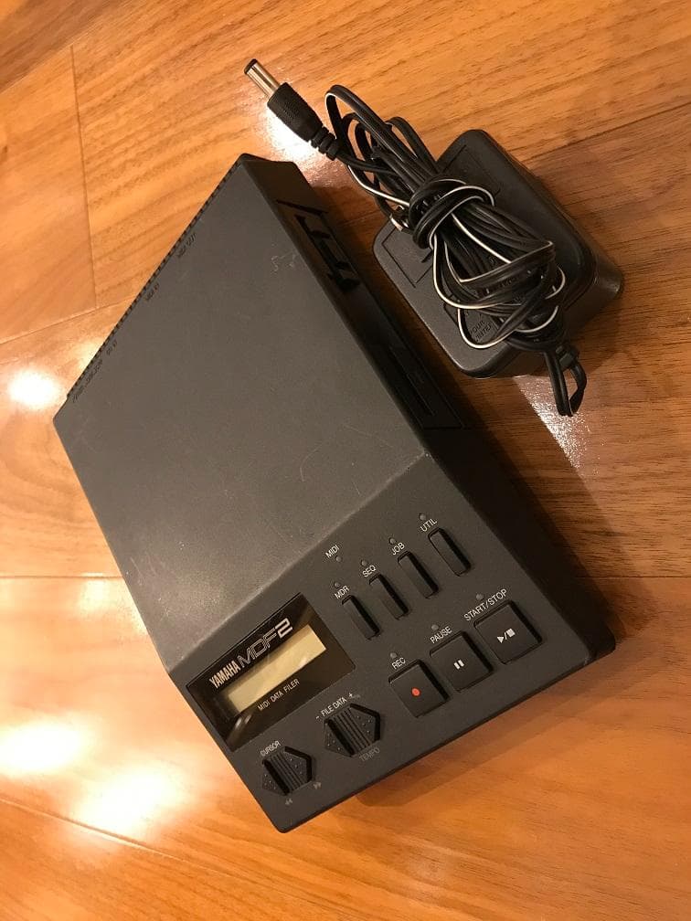 YAMAHA　MDF2　　MIDI　DATA　FILER　　動作確認済み