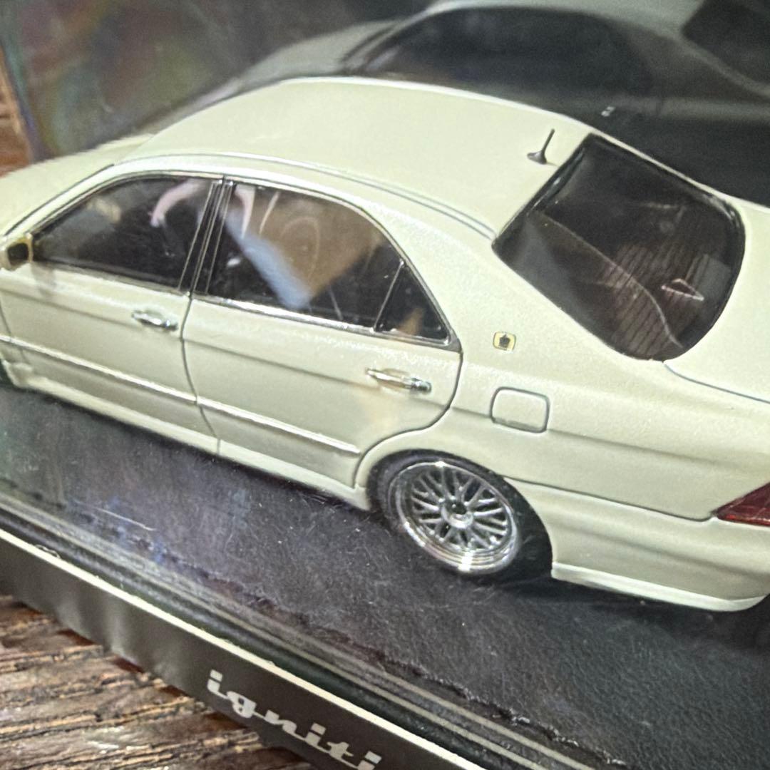 CROWN ATHLETE GRST180 ミニカー ホワイト