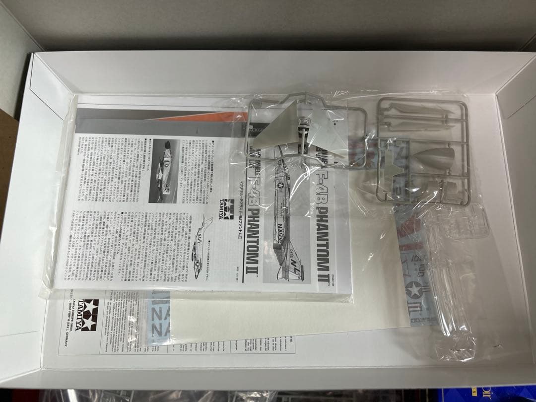 タミヤ マグダネル・ダグラス F-4BファントムII