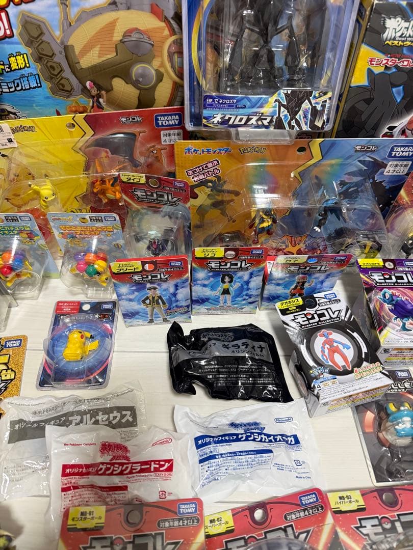 ★*ロ様 【美品】ポケットモンスター モンコレ　まとめ売り