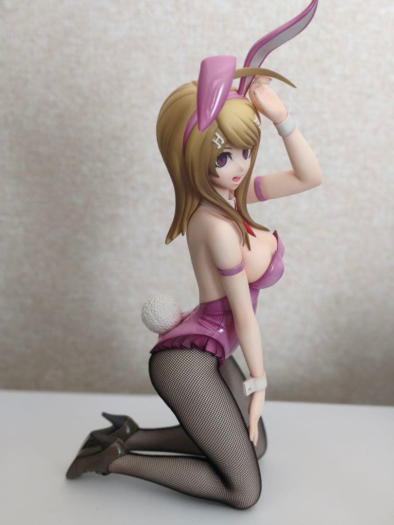 ダンガンロンパ　赤松楓フィギュア　バニー