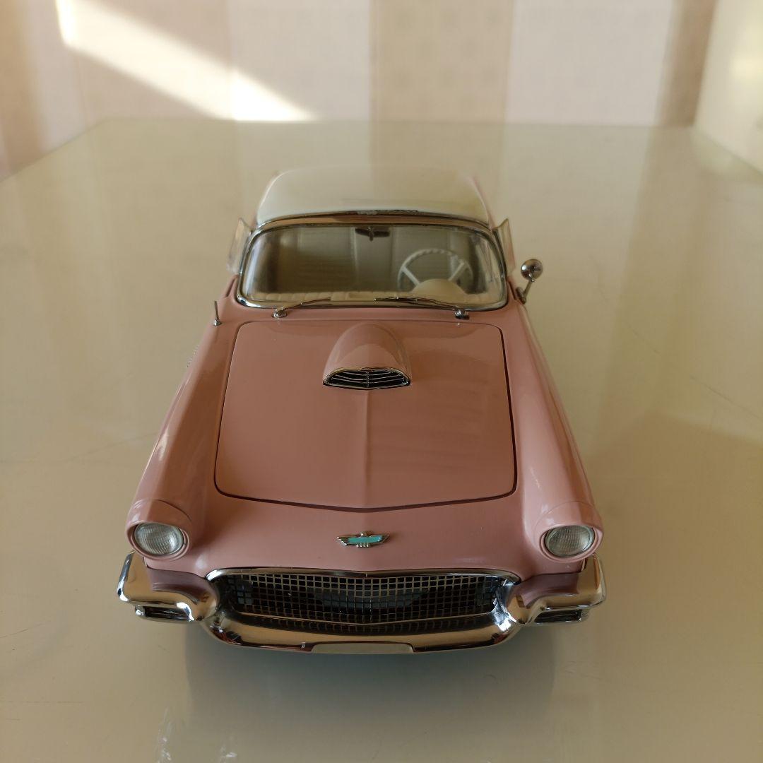 1957 フォード　サンダーバード