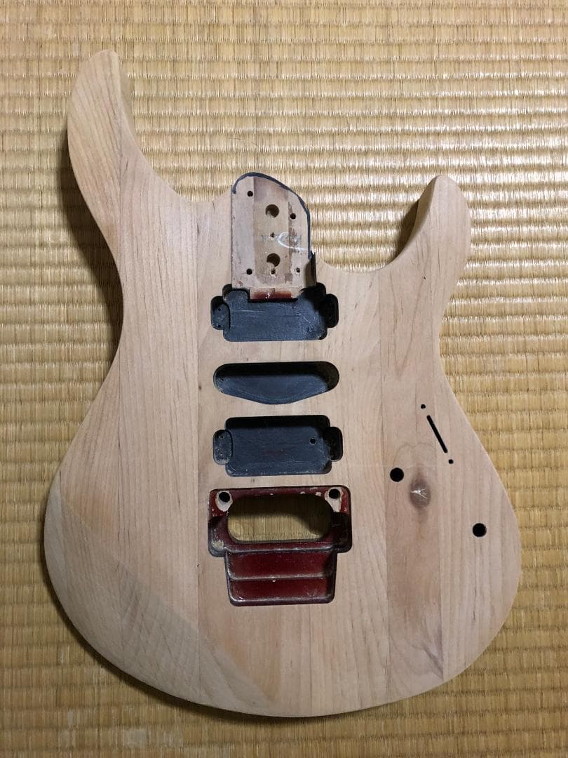 【YAMAHA】Pacificaボディ＆ネック