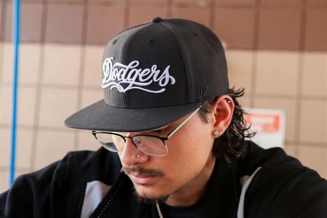 MC LA DODGERS 47 QUILL CAP BLACK 帽子 刺繍 黒