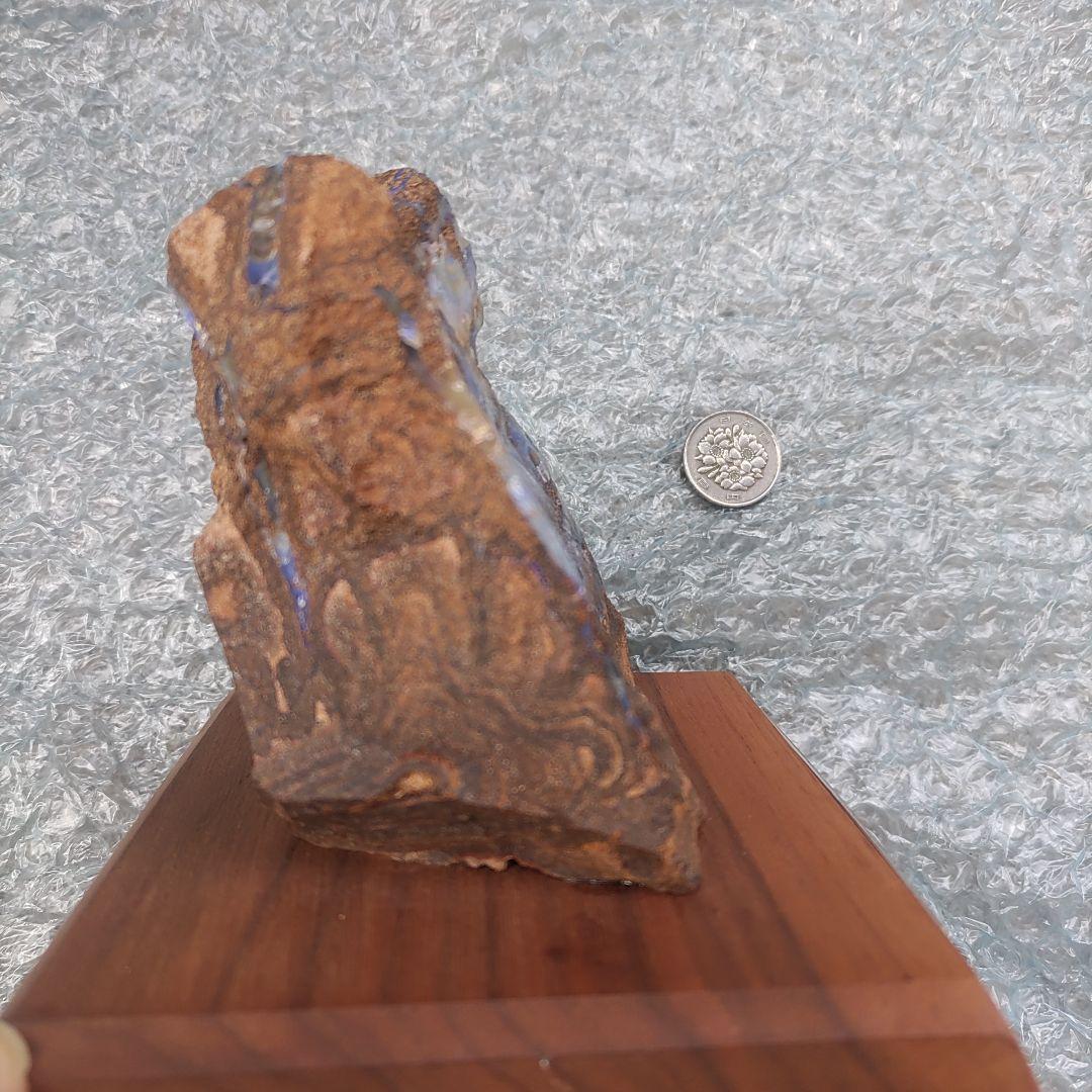 オパール 原石 鉱石 鉱物 ボルダーオパール