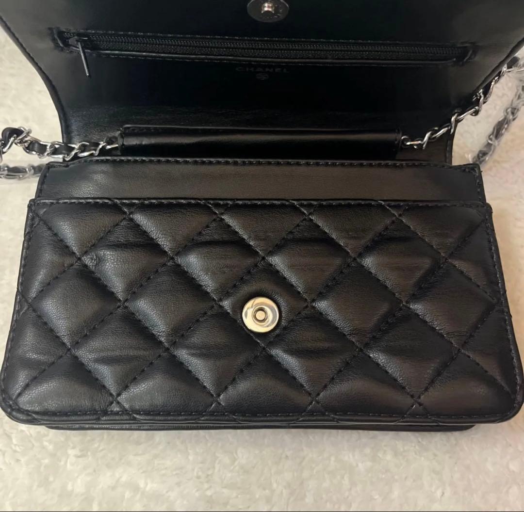 CHANEL　ショルダーバッグ　黒　キルティング　ノベルティ