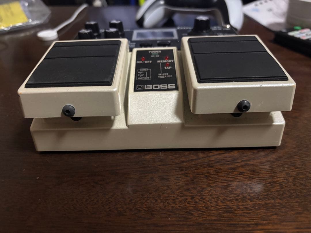BOSS DD-20 ギターエフェクター