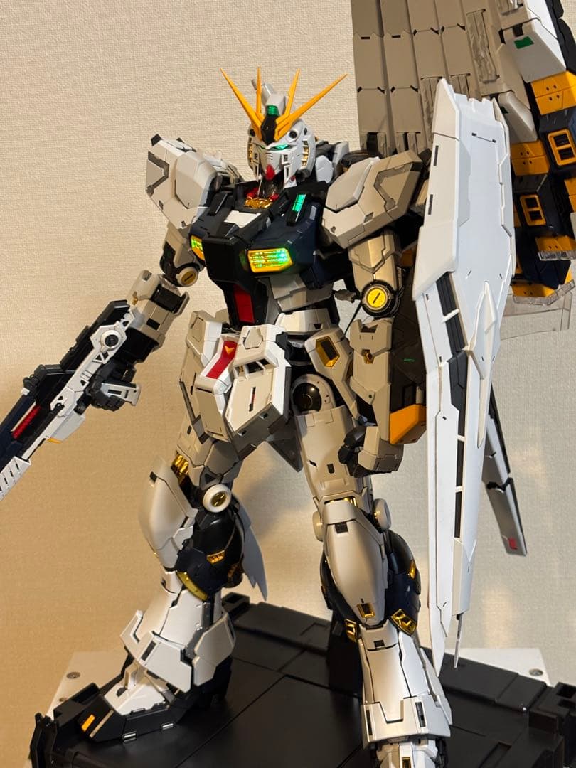 【ガンプラ完成品】 PGU νガンダム LEDユニット点灯確認済 取説有り