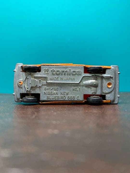 トミカ　日産ニューブルーバードSSS No.1