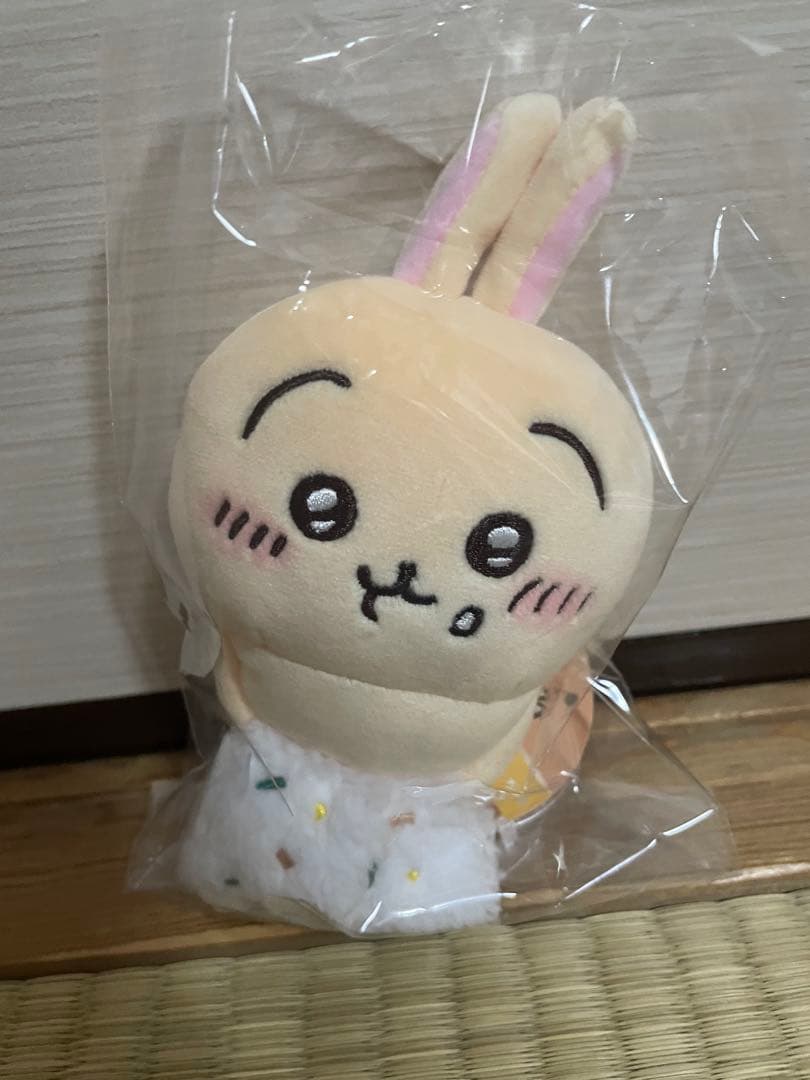 ちいかわ デスクトップから見守るひっかけぬいぐるみ 3個➕ミニカゴセット