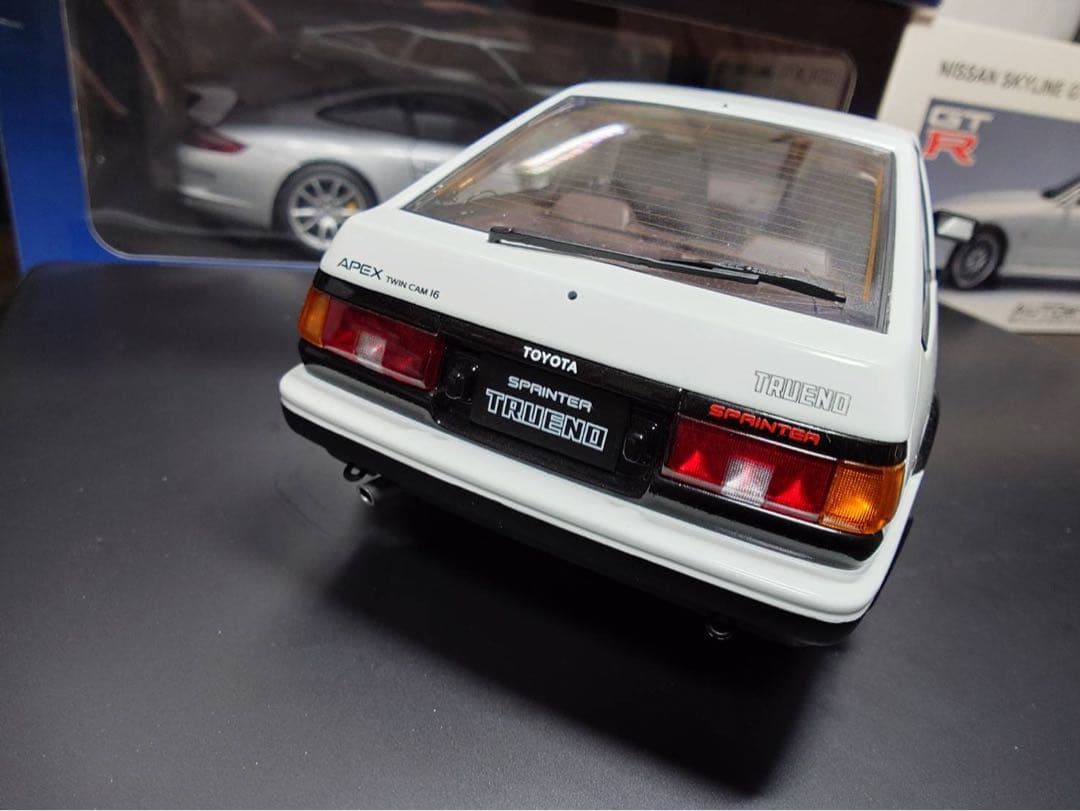 ぐうー レア　オートアート1/18ミニカー トヨタ スプリンタートレノ