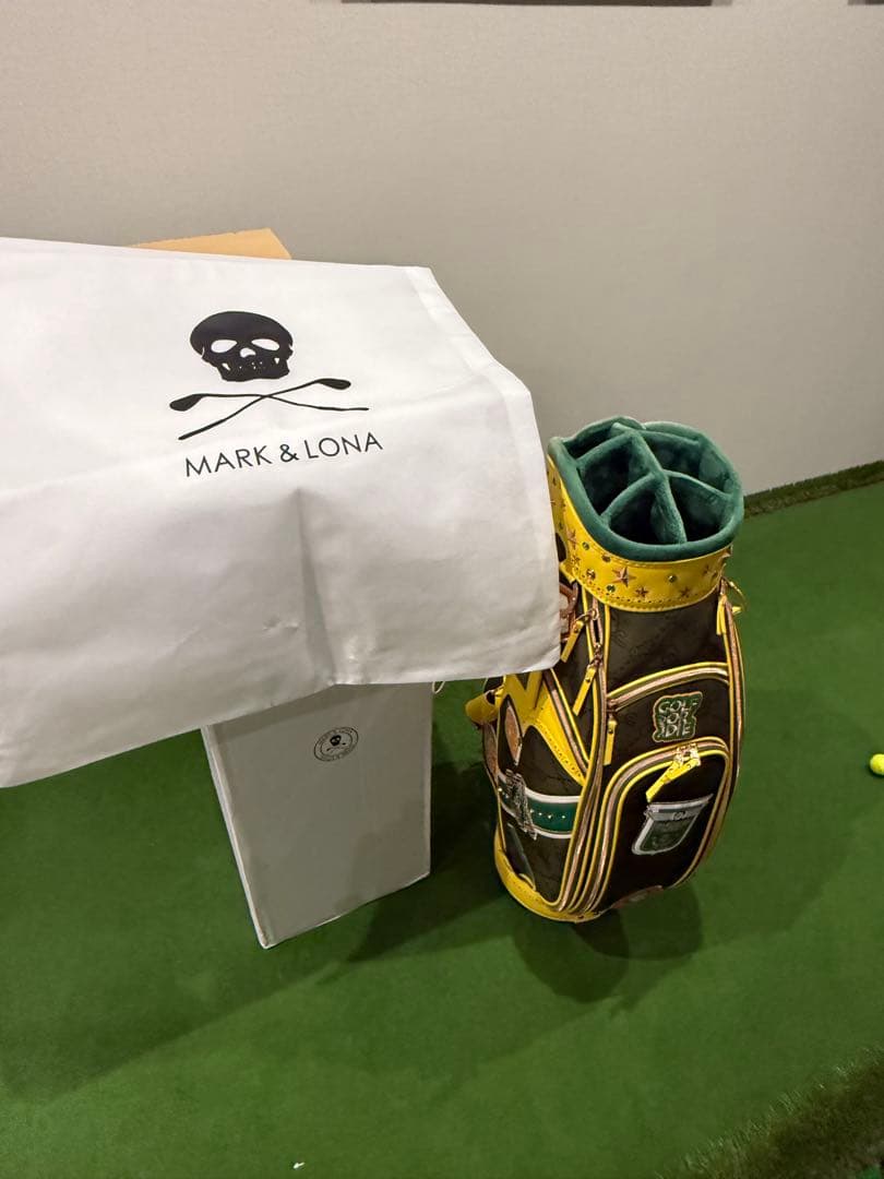 マークアンドロナ　キャディーバック　木村拓哉さんの人気モデル　正規品