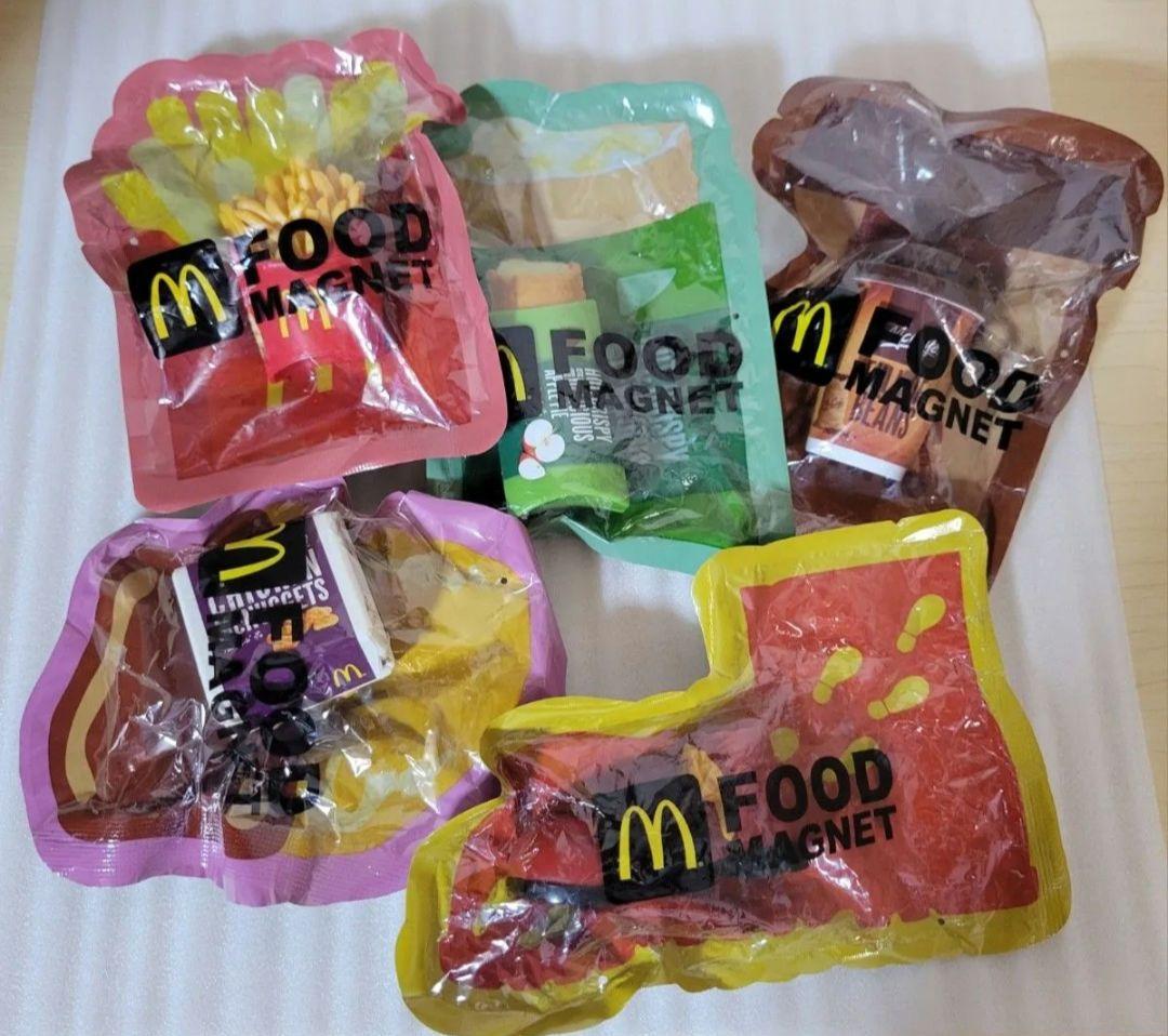 マクド新品2個追加！「フードストラップ全コンプ＋マグネットや雑貨26点セット」