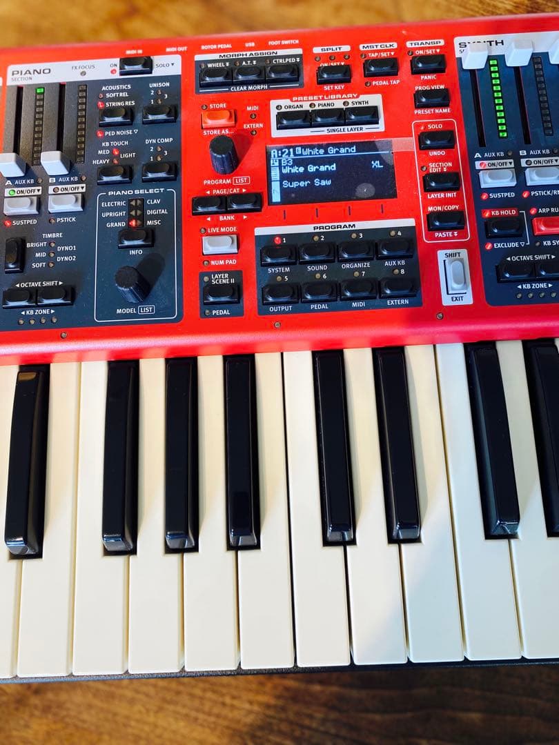CLAVIA Nord Stage4 Compact 最新機種　ノードステージ4
