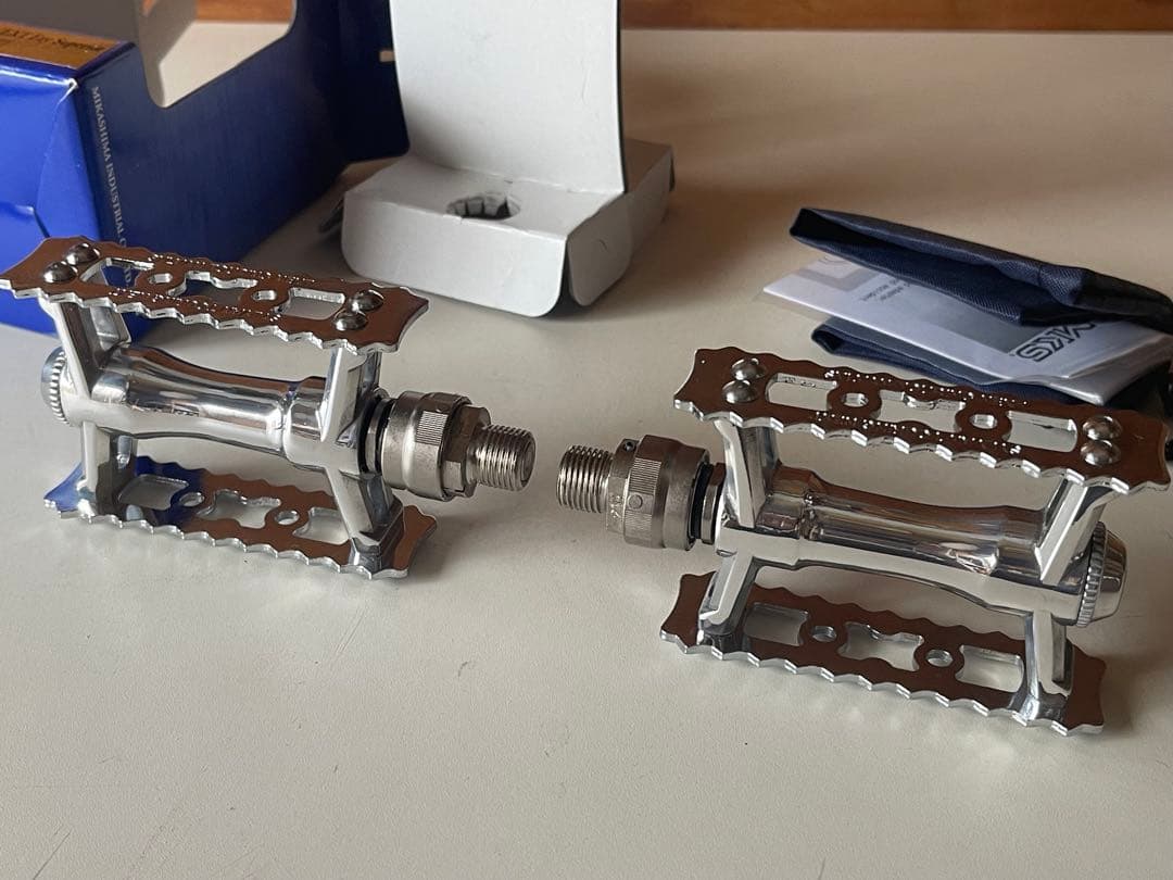 MKS ペタル SYLVAN TOURING NEXT Ezy シルバー