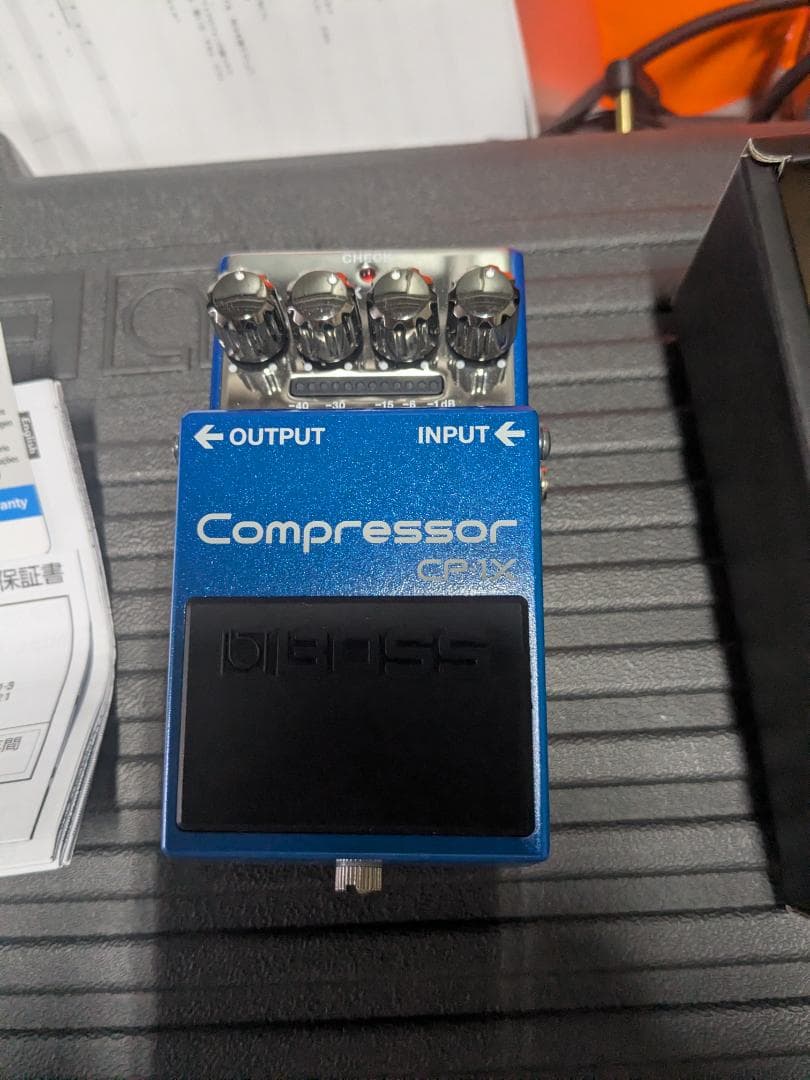 BOSS CP-1X コンプレッサー　※箱の一部凹み有り