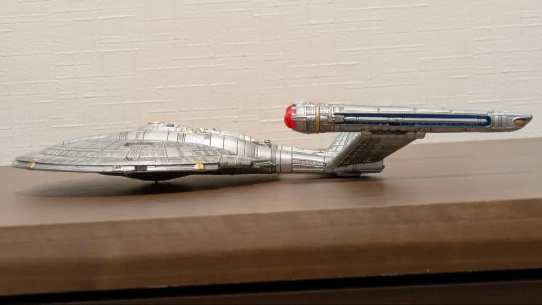 スタートレック　エンタープライズ　NX-01 1/1000 作成途中