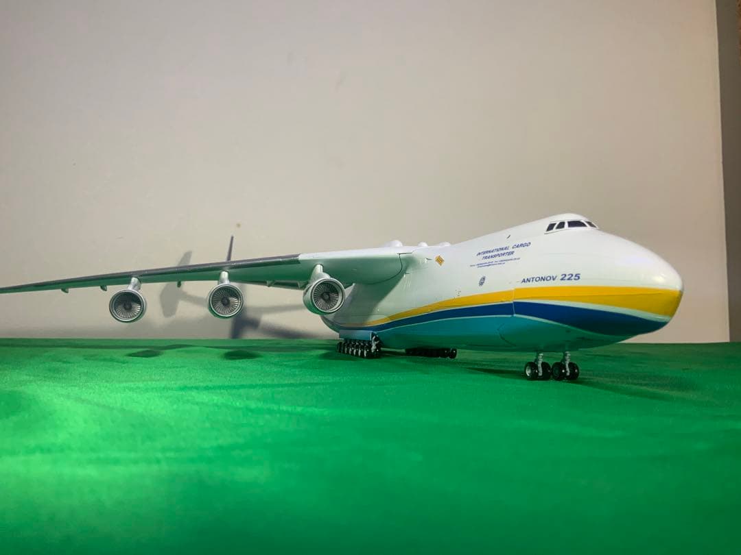 1/144スケールAN 225ムリーヤ塗装済み完成品
