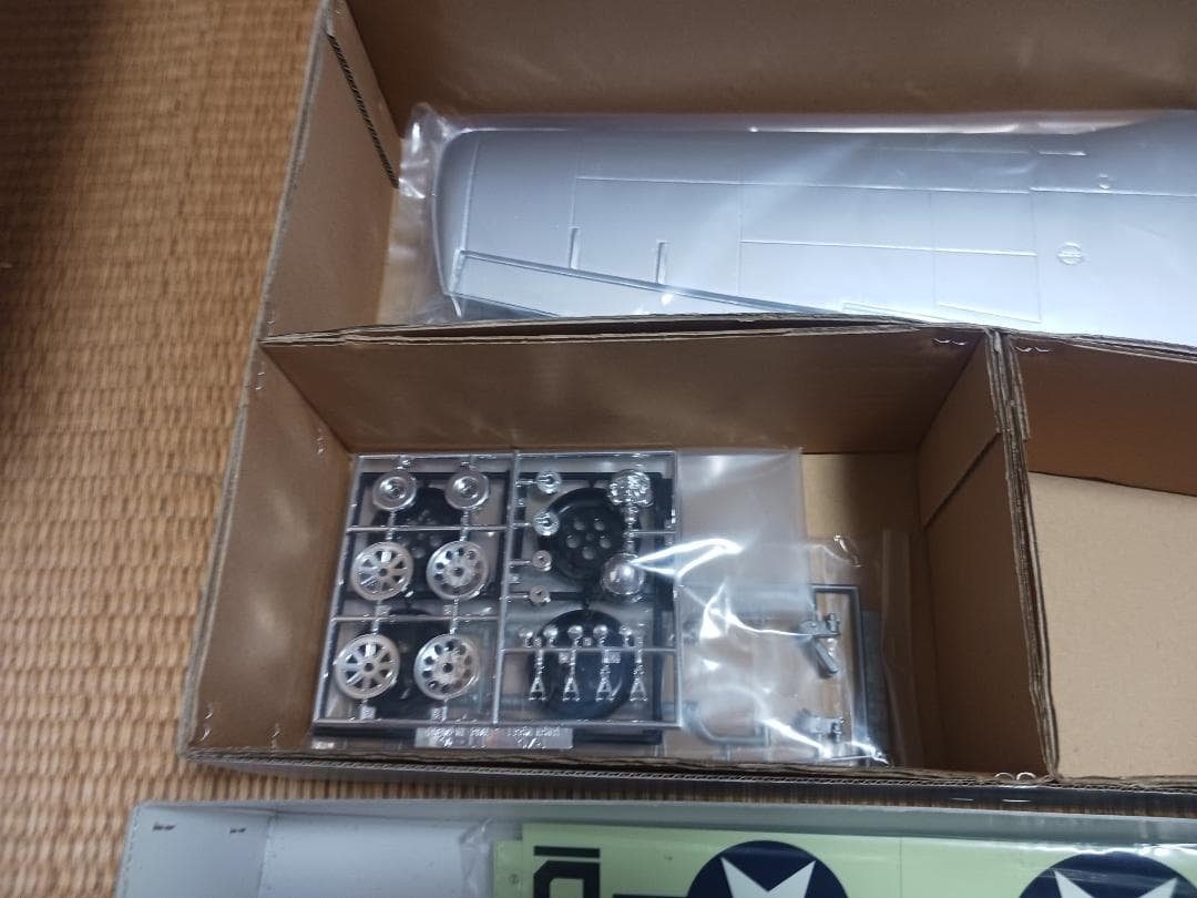 ユニオンモデル、P-51D MUSTANG 予備モーター付き 新品未組立品