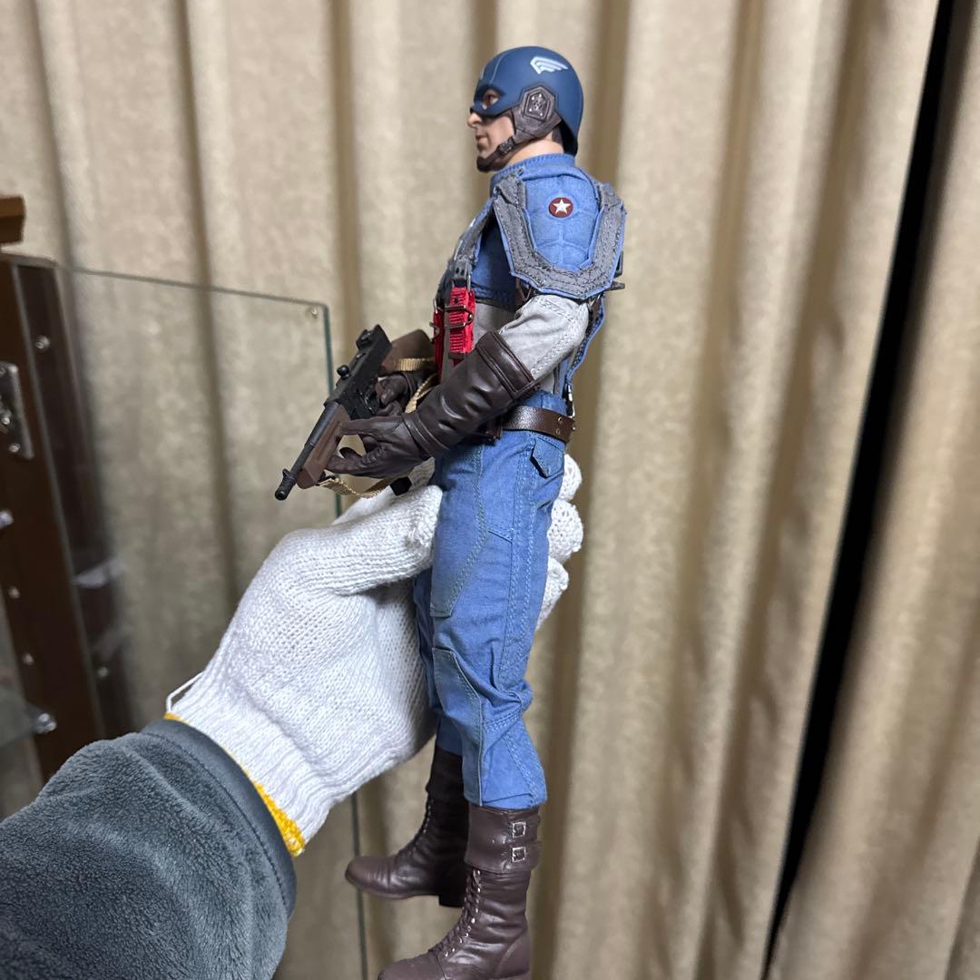 Marvel キャプテン・アメリカ ホットトイズアクションフィギュア