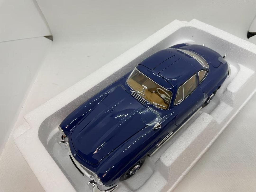 304-061 ノレブ 1/18 メルセデスベンツ 300 SL 1954