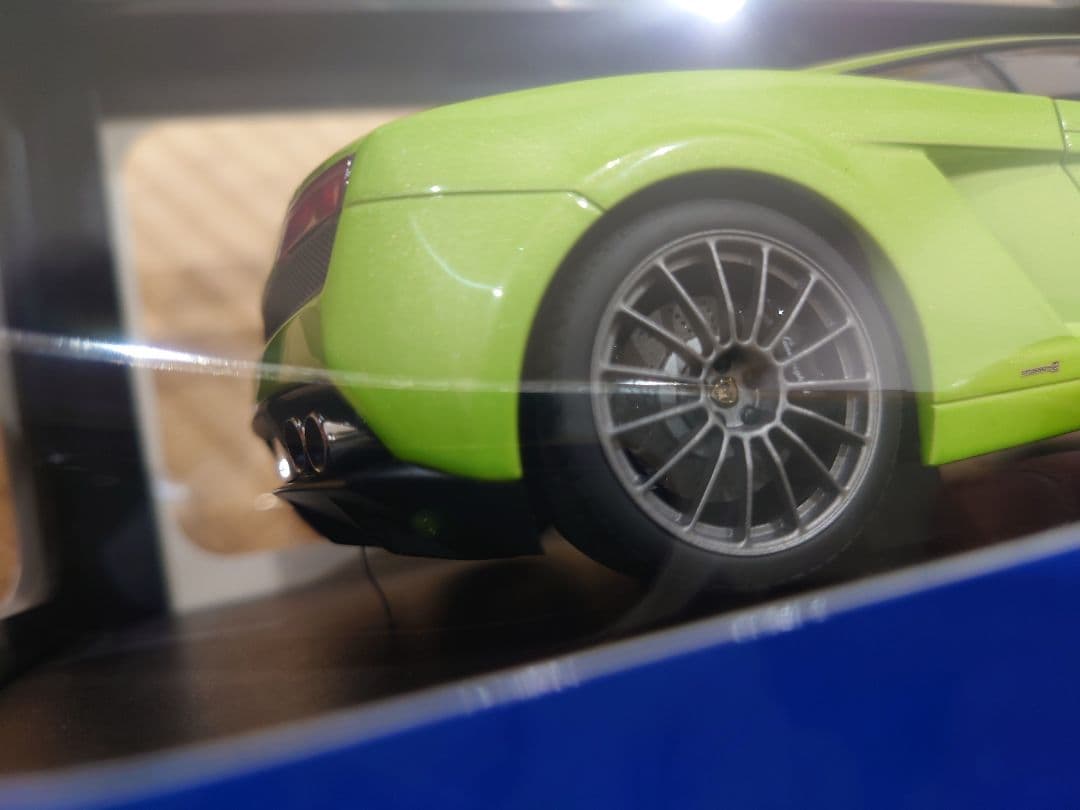 ランボルギーニ　ガヤルド　グリーン　1/18