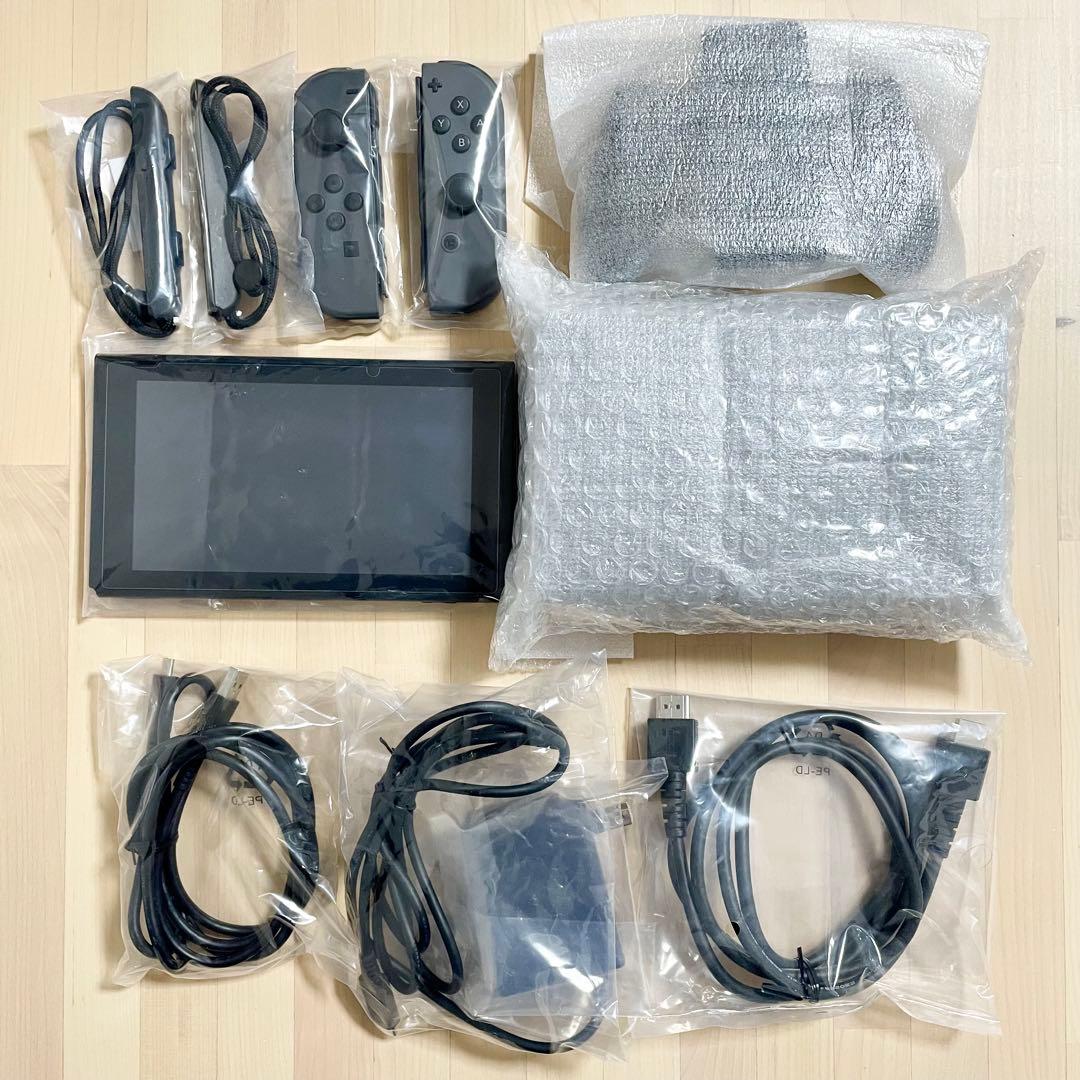 Nintendo Switch 本体 Joy-Con付き　充電グリップ　送料無料