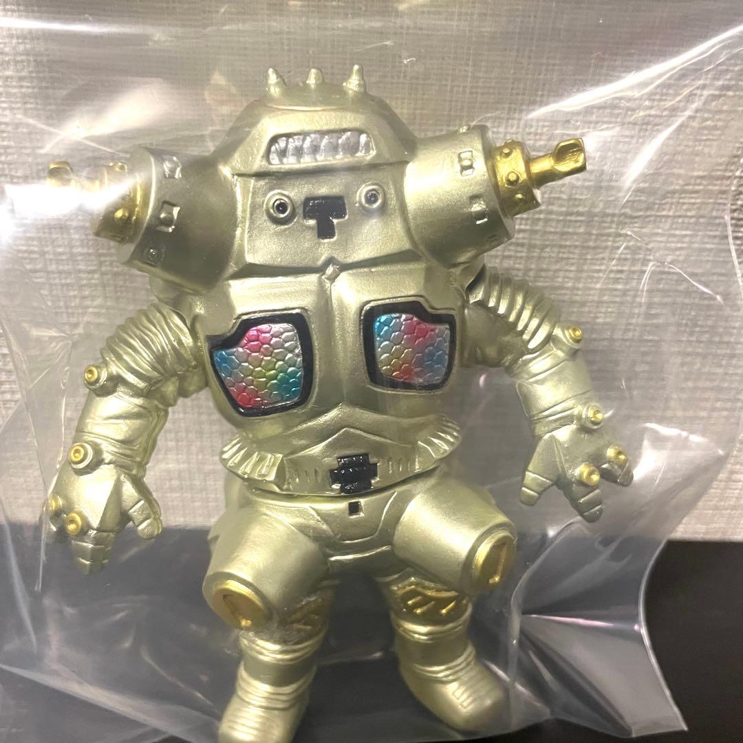 キングジョー レギュラー系ゴールド　MAXTOY One up　ソフビ　円谷プロ