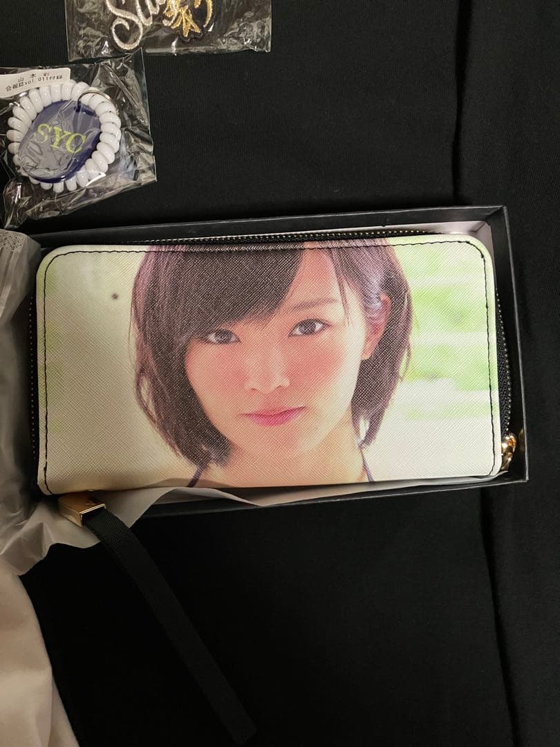 送料込限界値値下！山本彩さん推しグッズ財布パーカーなどセット売りのみXL 新品