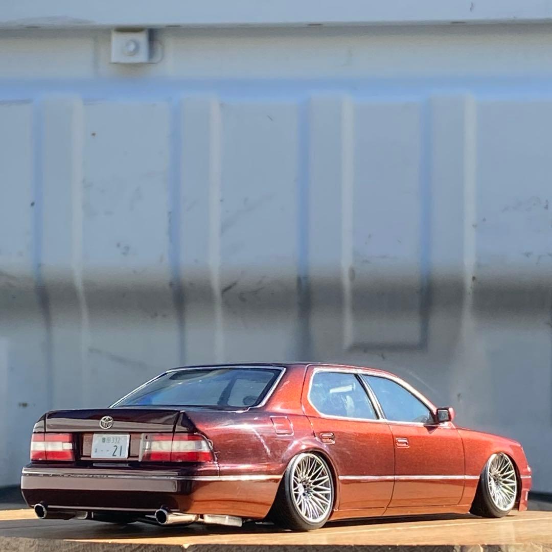 プラモデル完成品　アオシマ 1/2421セルシオ　 リア叩き出し風フェンダー