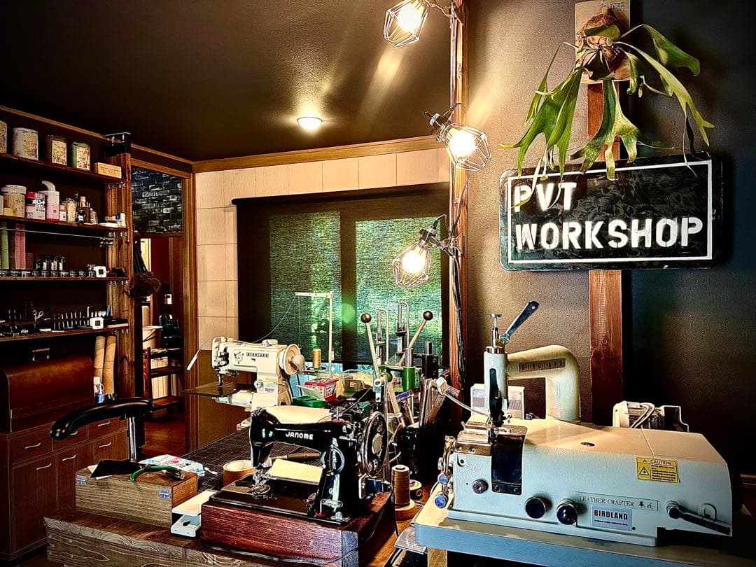 Pvt.Workshop 選定革　本革　デッキケース